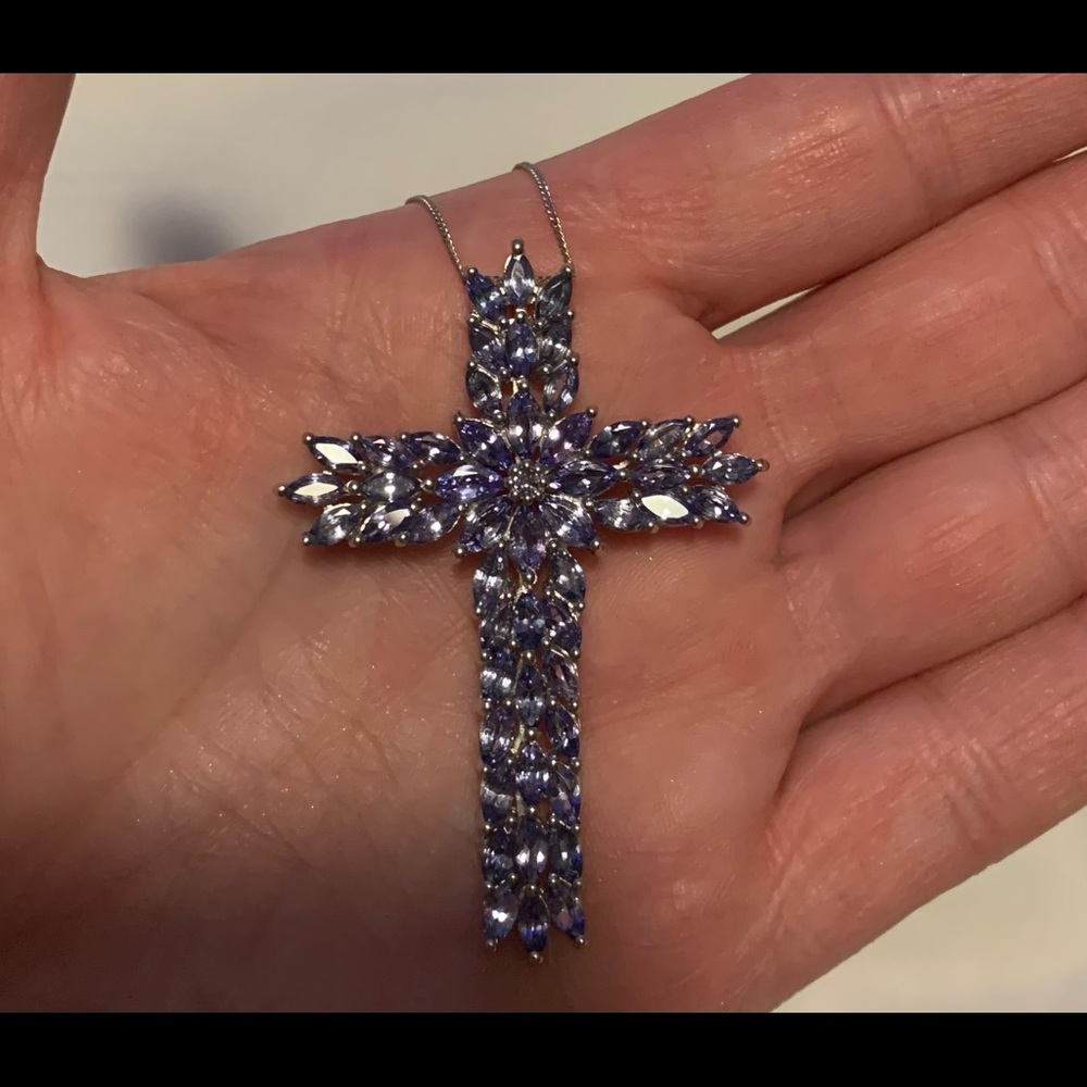 Beautiful Tanzanite Necklace